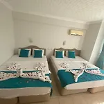 Yunus Hotel 3*