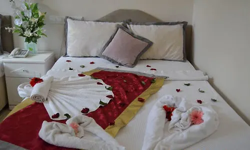 Yunus Ολουντενίζ