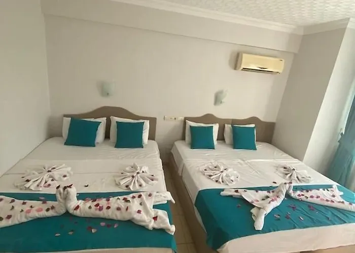Yunus Hotel 3*